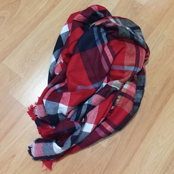 Red Blue Plaid Runway Wrap Blanket Scarf - Picture 4 of 4