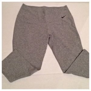 Nike dri-fit capri pants