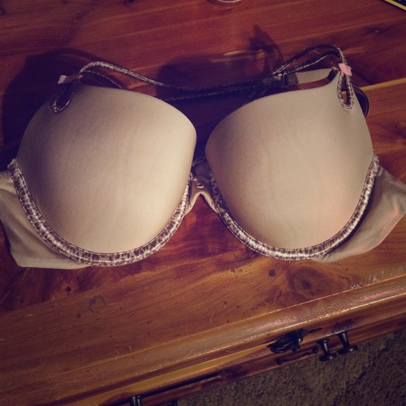 VS bra - Picture 1 of 4