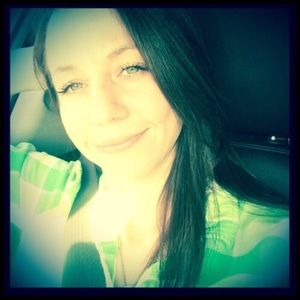 Meet your Posher, Melissa