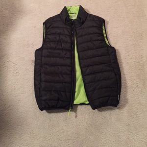Black puffer vest