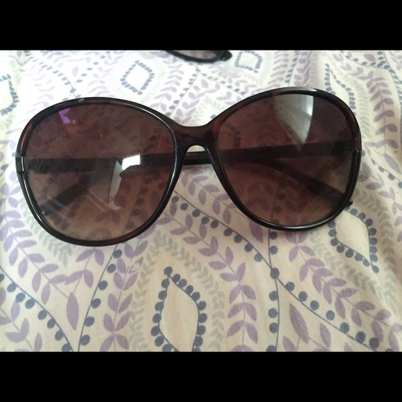 Rounded eye sunglasses