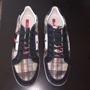 Prada sneakers  with barberry print SZ 6.5