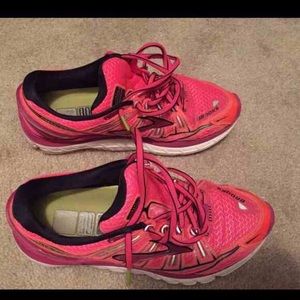Brooks Transcend running shoe