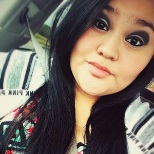 Meet your Posher, Mayra