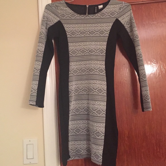 H&M long-sleeve dress