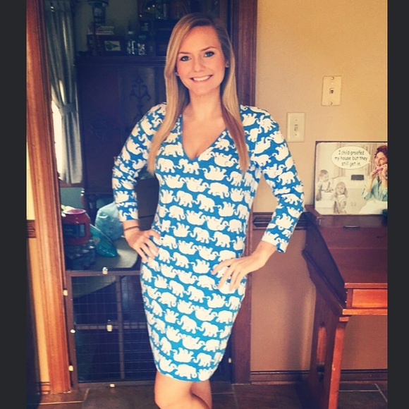 Meet your Posher, Madison - Picture 2 of 4