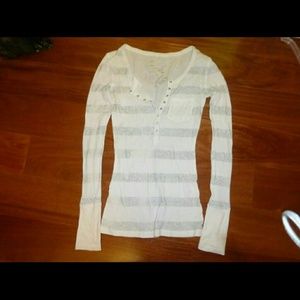 Long-sleeve white striped shirt