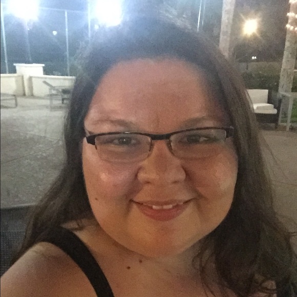 Meet your Posher, Rebecca