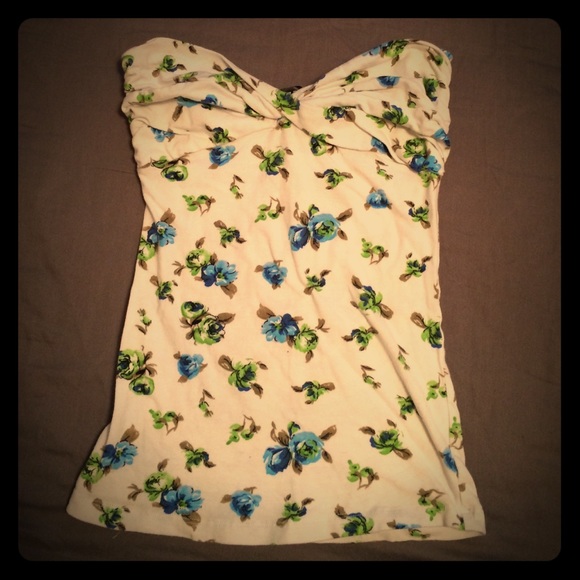 Floral tube top!🌸