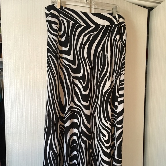 Zebra print Banana Republic maxi skirt - Picture 1 of 2