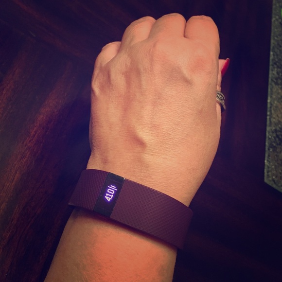 ⚡️Sale⚡️ Fit Bit charge HR!