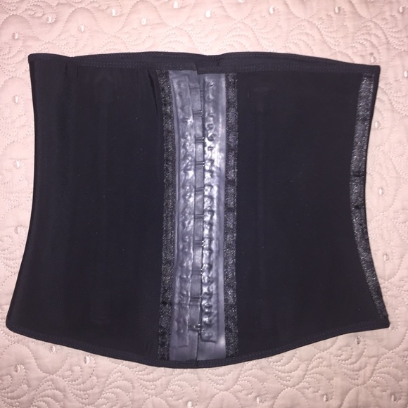 Waist trainer