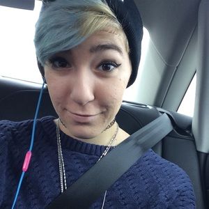 Meet your Posher, Julia