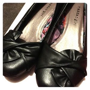 Madden Girl Black Flats