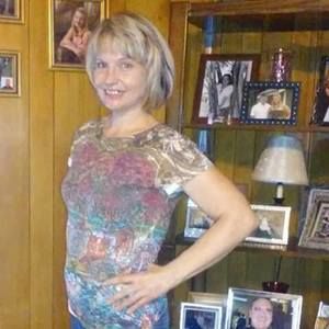 Meet your Posher, Stacy