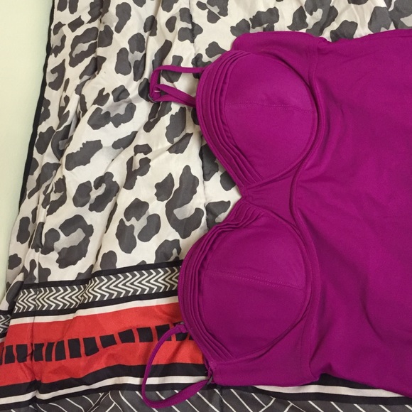 💜 Women's One Piece - Picture 2 of 4