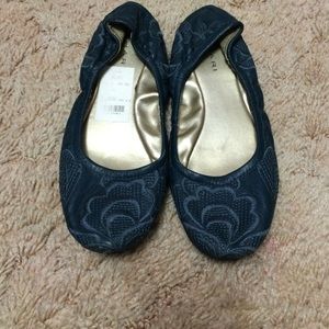 Tahari flats