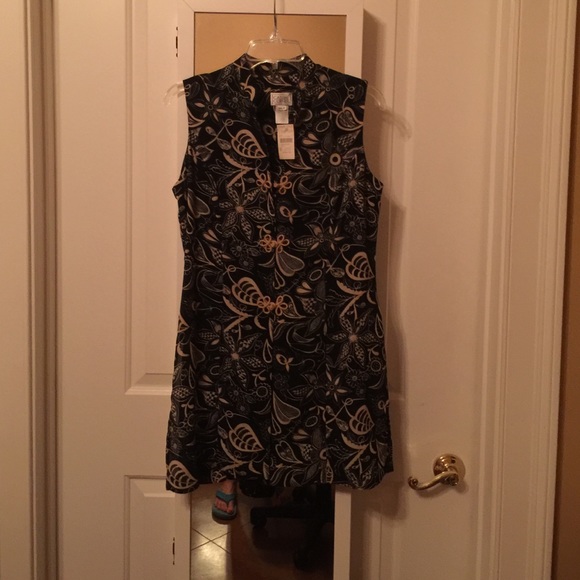 Tunic top with Asian vibe.