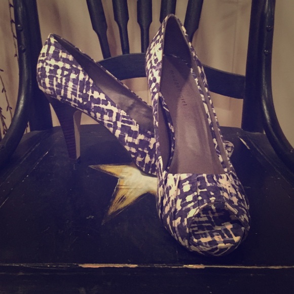 Madden Girl peep toe pumps