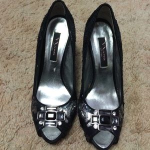 Nina evening pumps