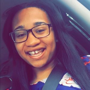 Meet your Posher, Janay