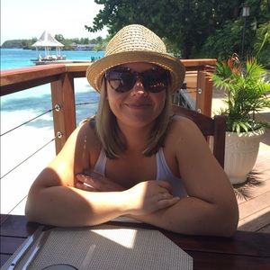 Meet your Posher, Melissa