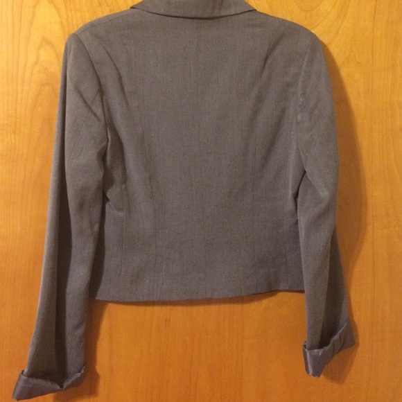 Blazer - Picture 2 of 3