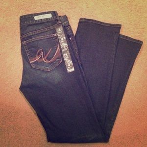 Express jeans size 4 short.