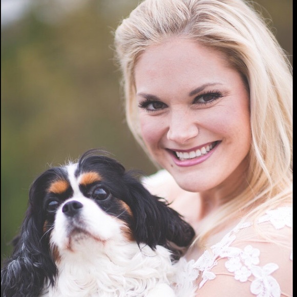 Meet your Posher, Whitney - Picture 1 of 1