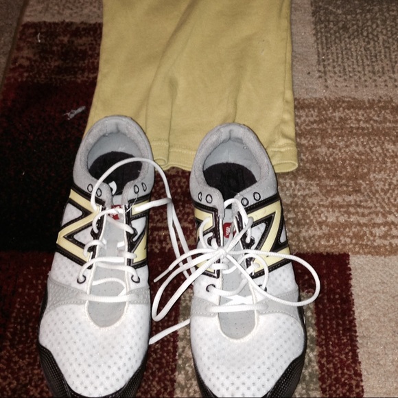 Track shoes for running I believe 8 or 8.5 - Picture 2 of 3