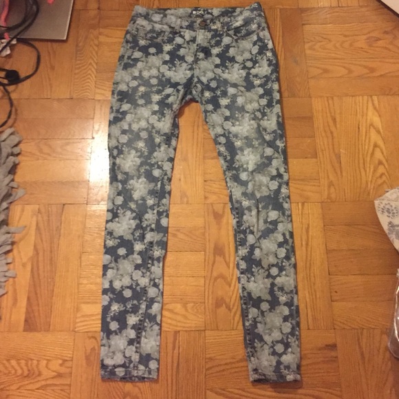 BDG: Floral print skinny jeans 26