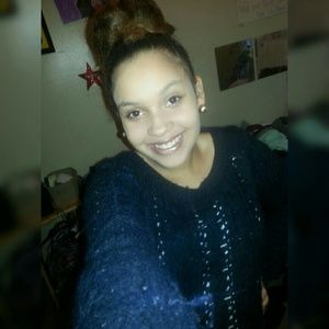 Meet your Posher, Kendra