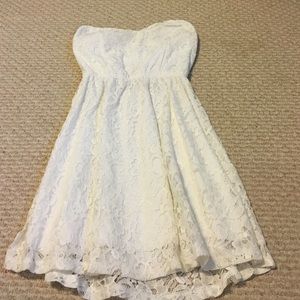 White lace dress