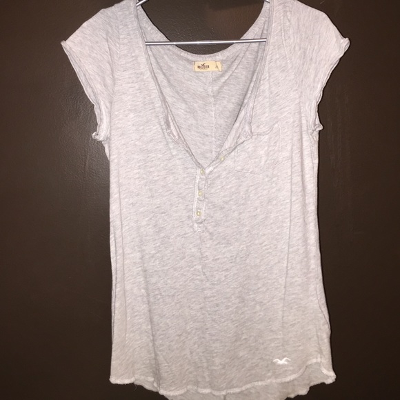Hollister  tee