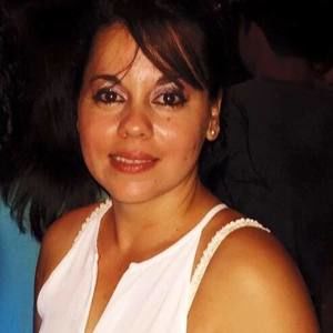 Meet your Posher, Yanet