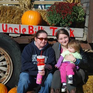 Meet your Posher, Cassandra