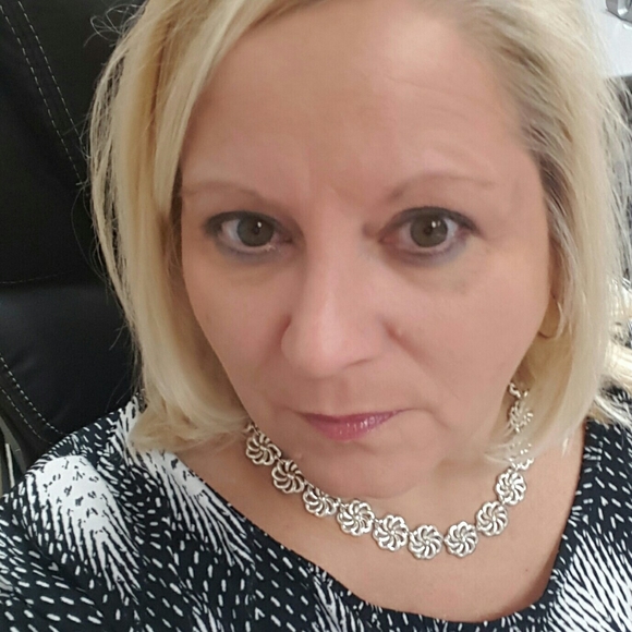 Meet your Posher, Janice