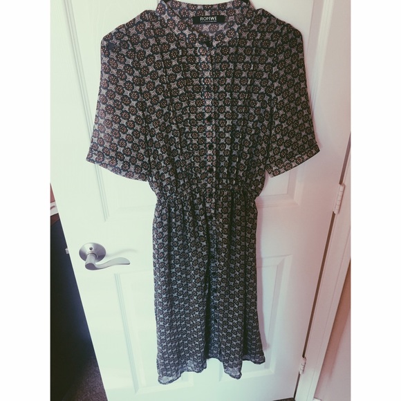 Brand New Romwe Floral Short Sleeve Green Dress