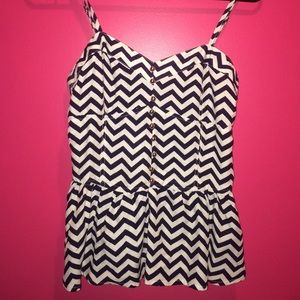 Chevron print tank