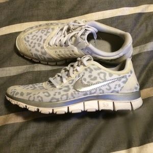 Nike free leopard