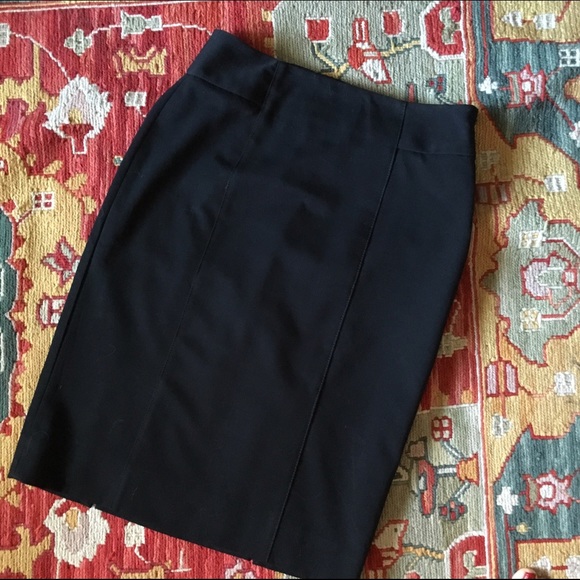 SOLD -White House Black Market BLACK PENCIL SKIRT!