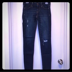Lightly worn distressed AE skinny stretch jeans