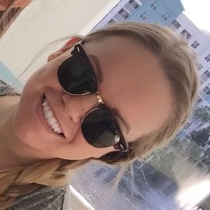 Meet your Posher, Lacey