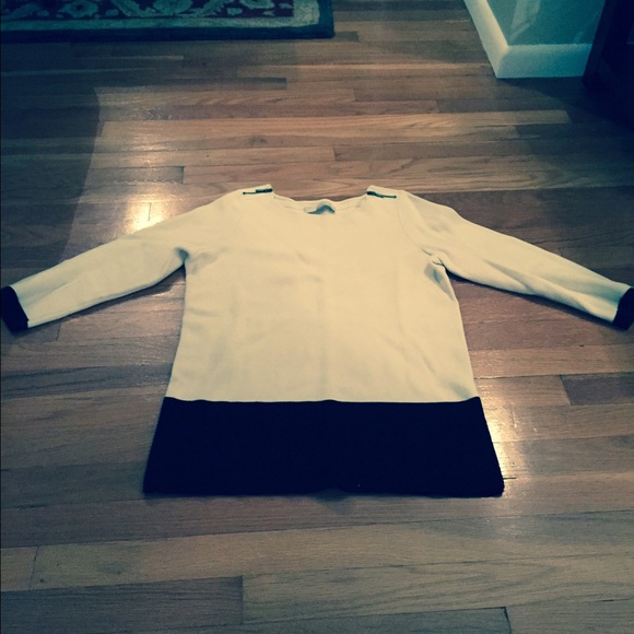 LOFT sweater sz M. Pristine condition!