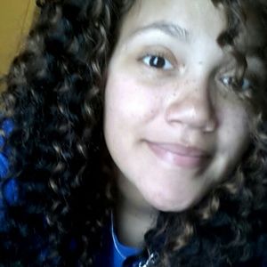 Meet your Posher, Amina