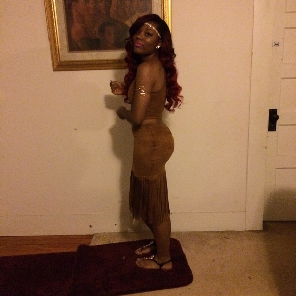 2 Piece - Picture 2 of 3