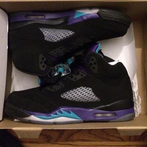 Air Jordan 5 Retro black/grape