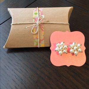 Beaded stud earrings