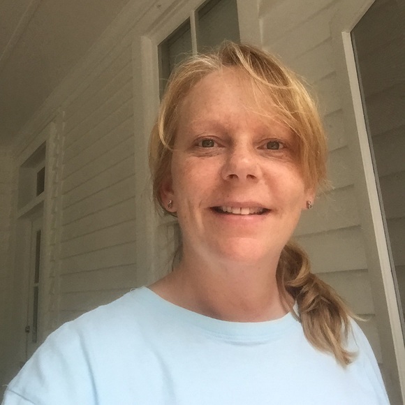 Meet your Posher, Tammy - Picture 2 of 3